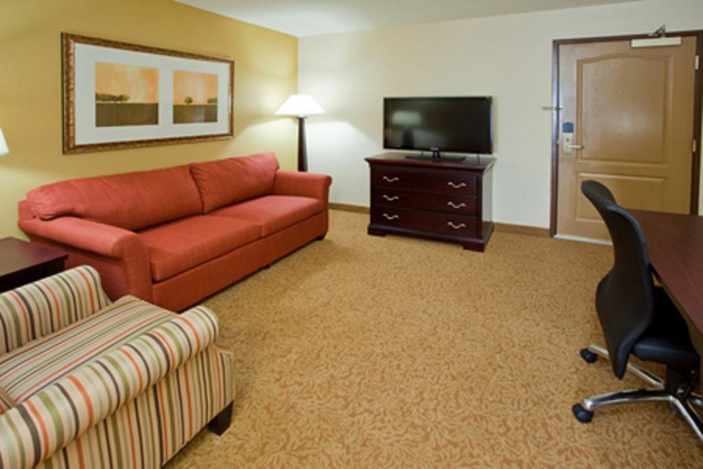 Comfort Inn & Suites Rome South Стая снимка