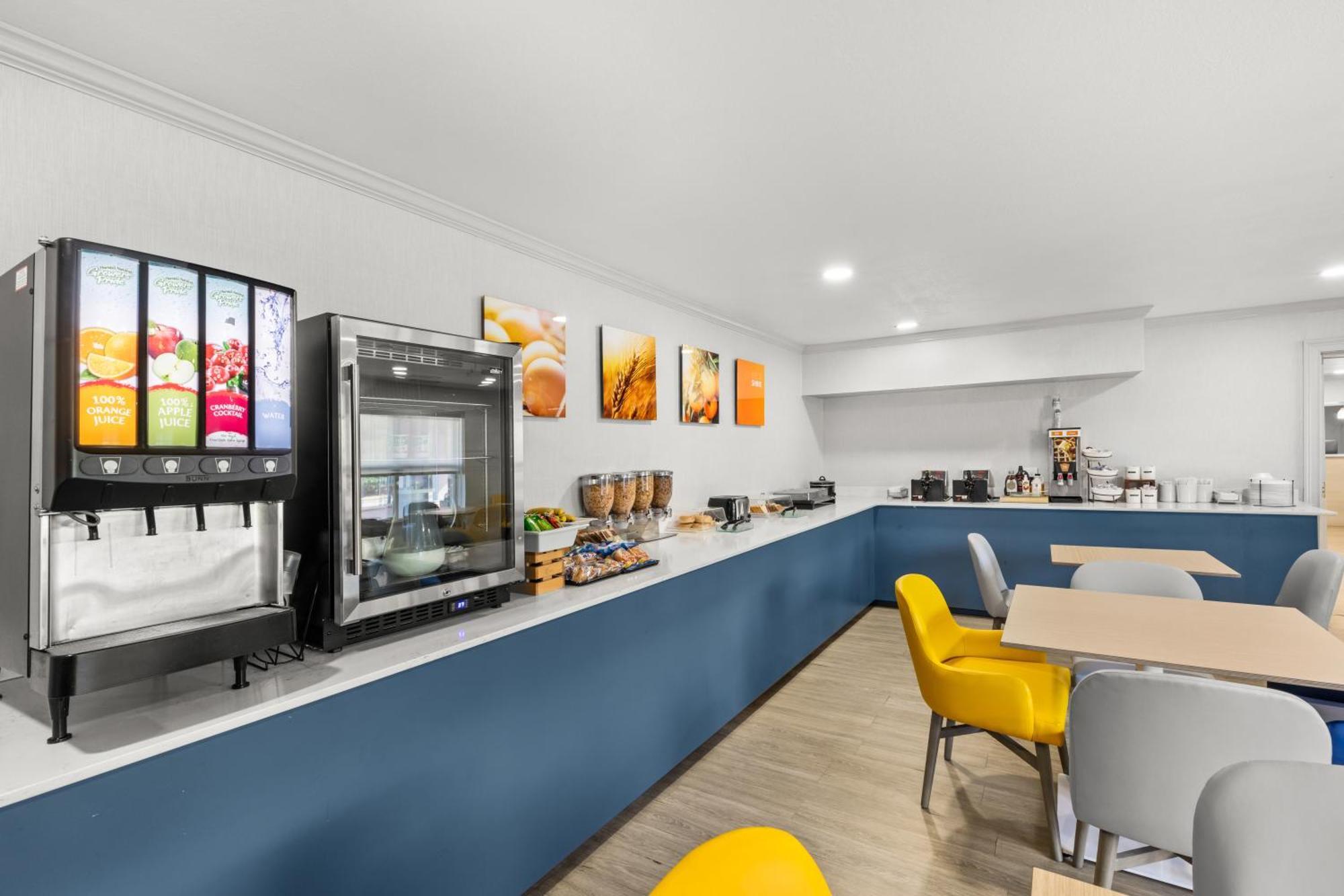Comfort Inn & Suites Rome South Екстериор снимка