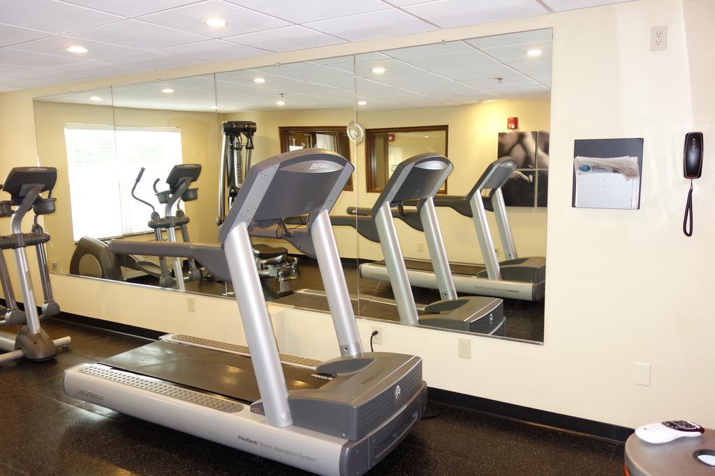 Comfort Inn & Suites Rome South Екстериор снимка